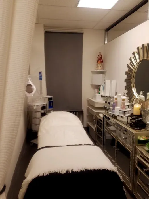 737 Natural Bodywork&Massage Spa 5