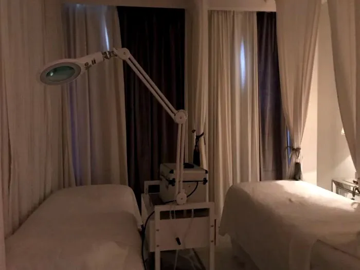 737 Natural Bodywork&Massage Spa 5