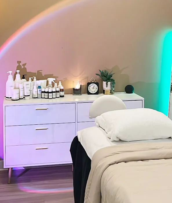 SkinBeauty Esthetician 5