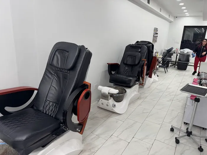 Foot & Chair Body Massage Salon - Midtown, New York City 5