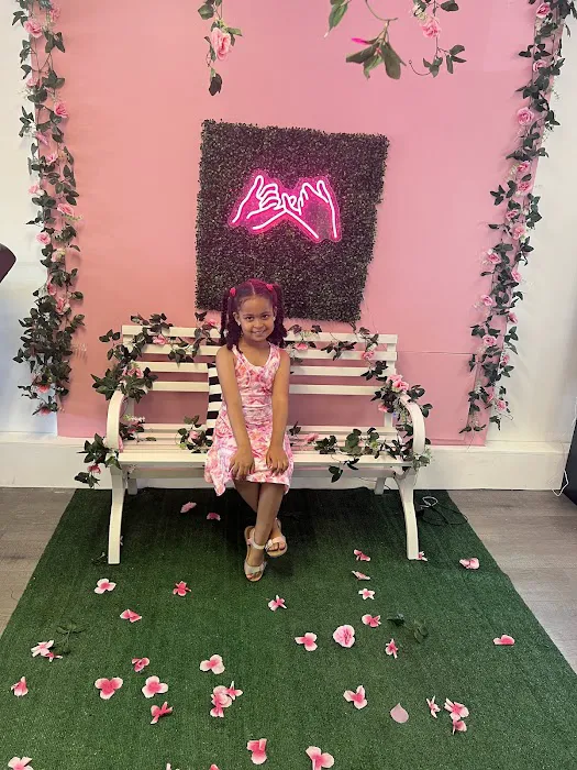 Pinky promise kids spa and candy bar Appointment required 5