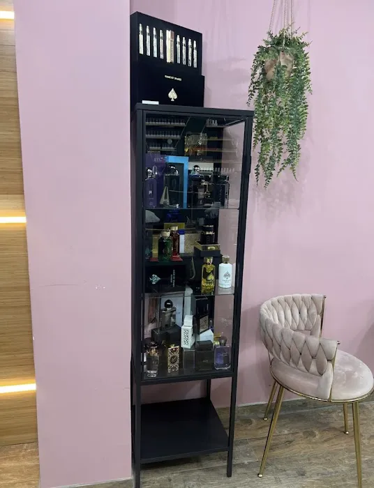 K Beauty Center Nail & Lounge 5