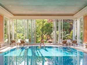 Top Wellness Retreats with Spa Services in the USA for Ultimate Relaxation