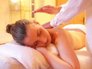 What to Wear During a Professional Spa Session: Essential Tips for Comfort and Etiquette
