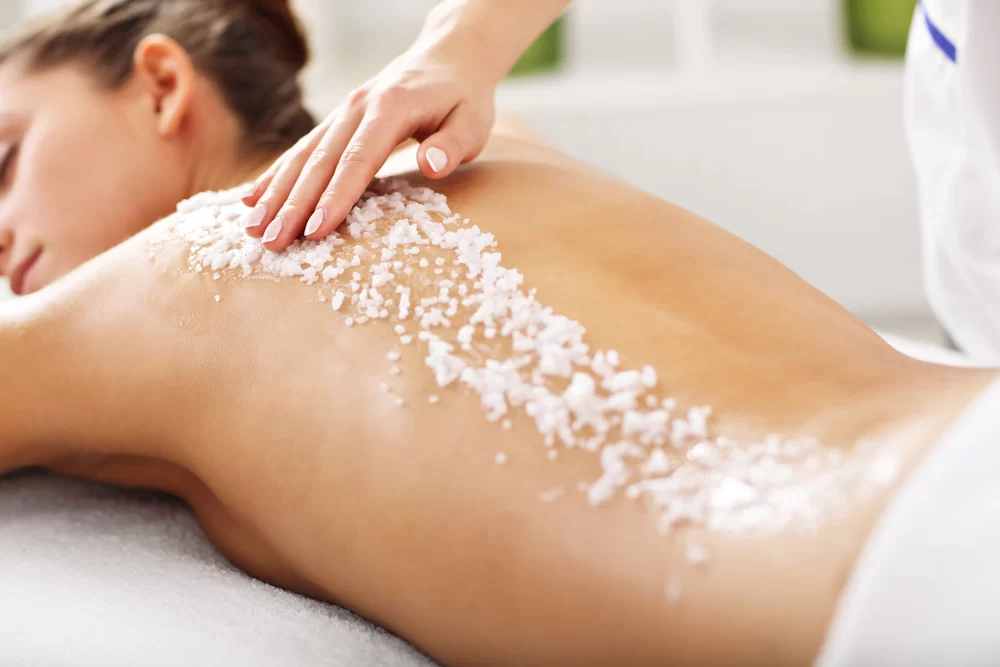 What to Expect During a Full-Body Exfoliation Treatment in the US