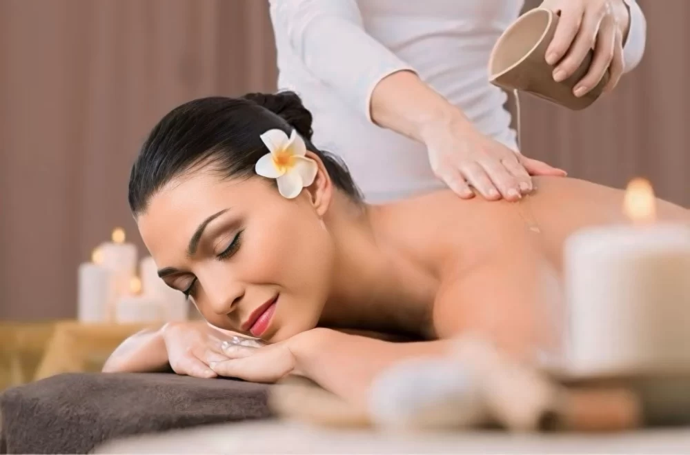 Exploring the Benefits of Aromatherapy Massage Oils for Mind and Body Wellness