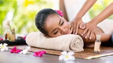 Benefits of Spa Treatments for Boosting Skin Hydration Naturally