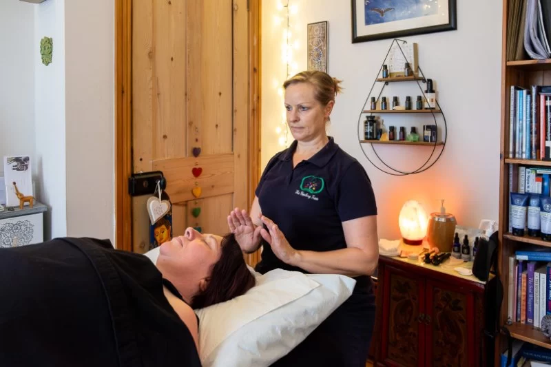 How to Find Spas That Offer Wellness Coaching and Holistic Support